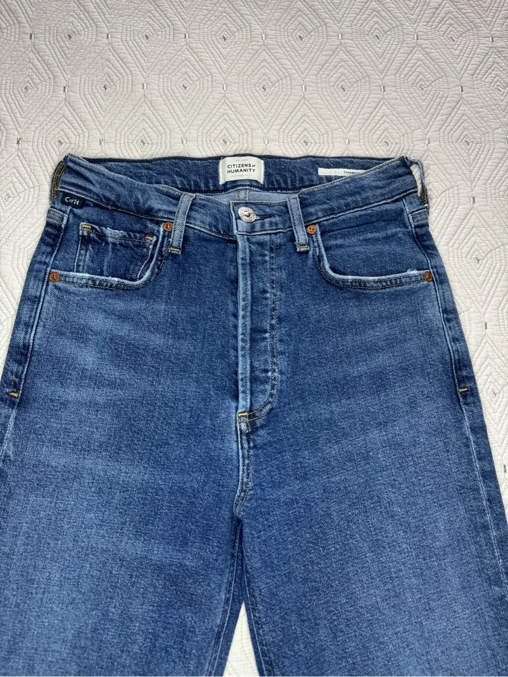 CITIZENS OF HUMANITY charlotte high rise straight jeans Medium Wash Size 25